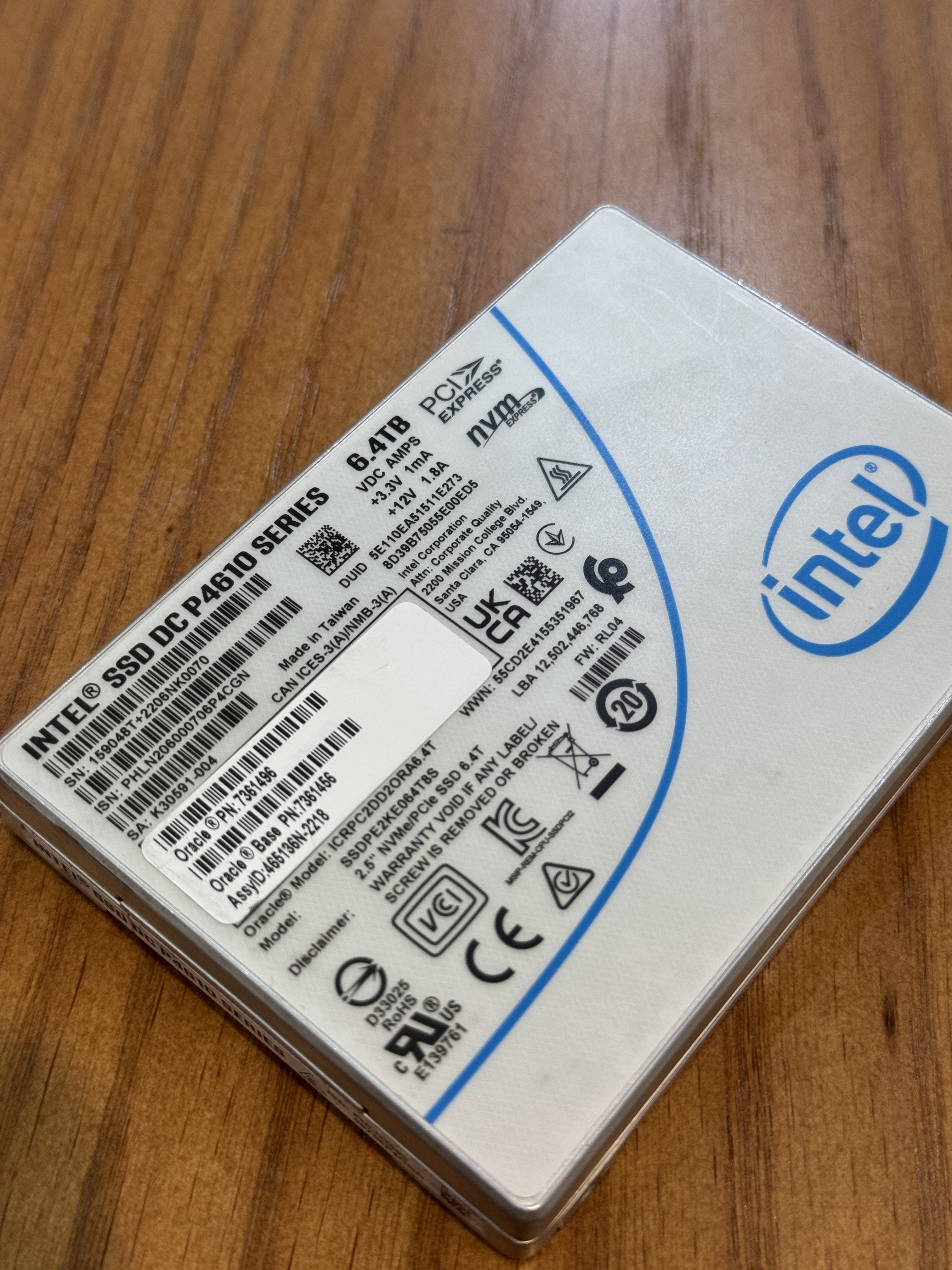 اس اس دی اینتل NVM  DC P4610 SERIES 6.4TB